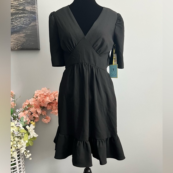 CECE Women's V-neck Ruffle-hem Elbow-sleeve Mini Dress In Rich Black Size 2 - Picture 1 of 11